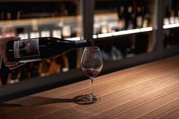 ＼SNSで話題になりそう♪／オープニングのワインバーstaff募集