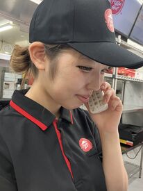ピザハット　下高井戸店 女性スタッフ多数活躍中！経験者優遇◎
【WEBシフト】スマホで提出＆確認できる♪
1週間ごとの希望シフト制だから融通抜群★