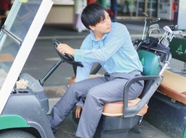 エクセレントゴルフクラブ　一志温泉コース シフトの相談OK◎キャディバッグの運搬や
お客さま対応など、ゴルフ場を支えるお仕事です☆
交通費支給で安心して始められます♪