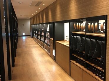 ＼スタッフ限定★／
漫画・ダーツが半額!?
遊べる神バイトここにあり