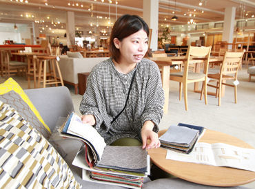 スタッフ一人ひとりの個性や得意分野を活かせる環境です♪
商品セレクトや売場づくり、企画をお任せします◎