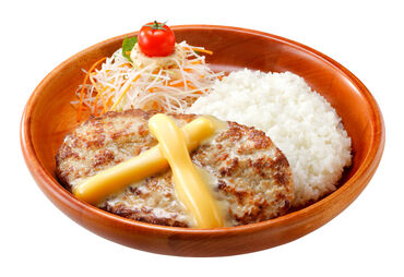 食事補助あり!食べるのが好きな方も歓迎♪