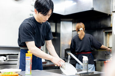 新学期からのバイトデビューも歓迎★
「履修登録がまだ…」
という方も、シフトは柔軟に調整します◎
学校と無理なく両立♪