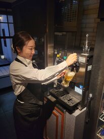 Teppan 福 「接客スキルも料理の知識もぐんぐんUP♪」
プロの技を学びながら自分も楽しく成長できる職場です★