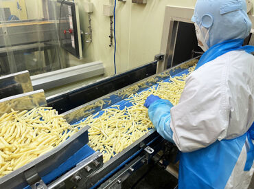 ＼気軽にスタートしやすい／
分担制でひとつずつ作業を教えてもらえる！
久しぶりに働く方も心配いりません♪