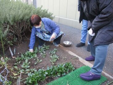 花物語かわさき（株式会社日本アメニティライフ協会） ≪資格を活かせる♪≫
無理なく働ける"日勤のみ"！
お子さんがいる方も安心◎
※写真はイメージ