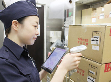 アンリ・シャルパンティエ梅田阪急店 特別な資格や経験は必要なし！まずは“笑顔”これが一番大切♪あなたの笑顔でおいしいお菓子を届けてください！