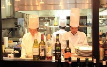 RESTAURANT NISHIMOTO（レストラン西本） 新しい環境でキャリアアップしたい、そんな飲食経験者の方も大歓迎！
将来、自分のお店を持ちたいという夢のある方もぜひ◎