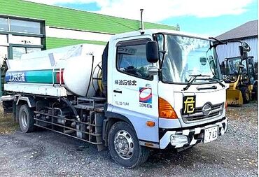 北協石油株式会社　配送センター 資格を活かして即戦力♪
日曜＆祝日休みで予定も立てやすい♪