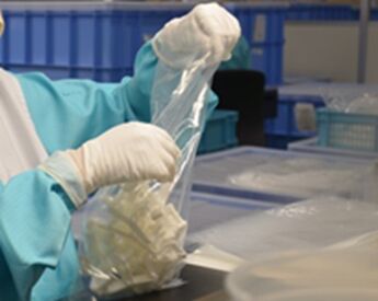 座って作業が出来ますよ♪
~15時までや~16までなどお気軽にご相談ください♪