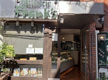 ≪大学の授業の合間にサクッと勤務OK!≫
Wワークも可能なので、忙しい毎日でも自分の
ペースで無理なく続けながら働けます♪
