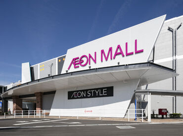 サイゼリヤ　イオンモール神戸南店 中央市場前駅から徒歩1分♪
駅直結だから、晴れの日でも雨の日でも通勤しやすい！