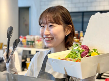 PARIYA　※首都圏エリア採用 洗練されたデザイン空間＊
色とりどりでSNS映えする
週替わりのDELIメニューに囲まれて気分もUP♪
