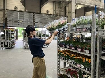 お花好きに悪い人はいない！
あたたかく、優しいスタッフばかりです♪