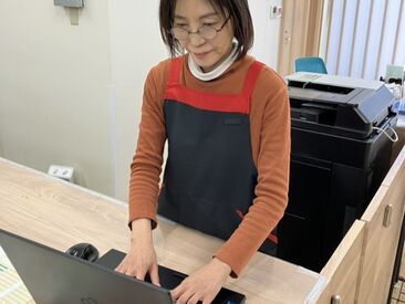 店舗はリフォームしたてで綺麗な内装♪
最寄駅から徒歩3分の好立地でラクラク通勤可能です◎
※画像はイメージです