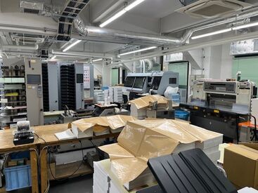 スタッフ同士壁が無く、気軽になんでも話せる関係！
働く環境は抜群♪