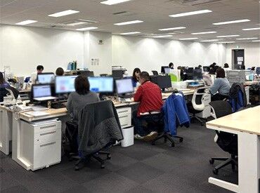 あなたの頑張りは、手当や賞与、昇給で還元!!
基本的なPC操作ができる方なら、皆さん応募は大歓迎です◎