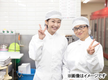 未経験でも安心!
食器の洗い方から料理の盛り付けまで
社員や先輩スタッフが丁寧にお教えします◎