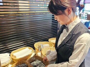 ワンランク上のマナーや接客スキルは、
あなたに自信を与えてくれるはず♪
『ホテルで働いてみたい』そんな理由も◎