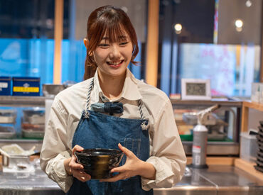 まずは元気に”いらっしゃいませ”が言えたらOK◎
分からないことがあれば何でも先輩へ相談してくださいね！