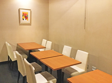 MARU 県庁通り駅から徒歩5分！
落ち着いた雰囲気の日本料理店♪
駅チカで通いやすく、
季節の和食をゆったり楽しめる人気店。