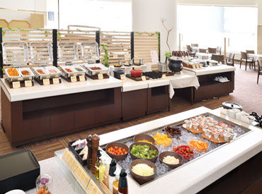 未経験の方や、久しぶりのお仕事復帰も大歓迎♪
接客の基本から丁寧にお教えしますので
ぜひチャレンジしてみませんか？