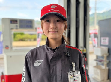 ＜楽しさ＞&＜働きやすさ＞重視の方にもオススメ！
幅広い年代のSTAFFが活躍中♪
――まずは【【お試し短期スタート】】で★
