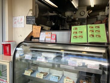 まずは、笑顔で挨拶することが大切です！
その後は、簡単な業務から始めていき、
少しずつできることを増やしていきましょう◎