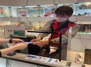 ネイルも髪色もALL自由♪
思う存分、オシャレだって楽しめちゃいます◎
