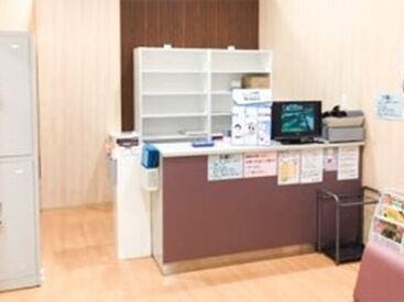 眼科で患者さまの受付や、
検査補助のお仕事をお願いします*
お仕事はしっかり教えるので
初めての方もご安心ください♪