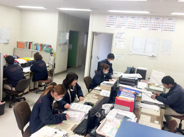 株式会社ハーベストジャパン 電話対応、備品管理などをお任せします！
ブランクのある方もしっかりサポートしますのでご安心ください♪