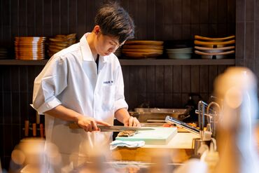 もっと早く働きたい…という方は
オープンまで他店舗での勤務もOK!
条件は勤務先に準じますが
一歩先に業務を覚えられます♪