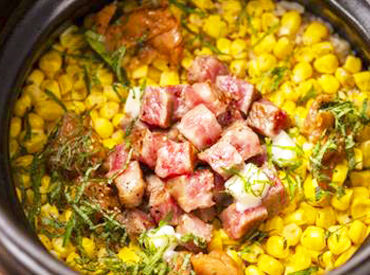 ▼無料の美味しいまかない♪
シェフが作る特別な料理を食べられるので、
まかない目当てでシフトを増やす方も◎