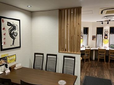 バイトデビューの方も大歓迎♪
学生さん活躍中です◎