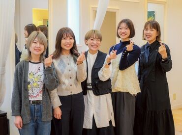 rococo ange(ロココ アンジュ) あたたかい雰囲気のサロンで、スタッフ間の連携もバッチリ！
頼れる先輩がそばにいるから未経験でも安心です♪