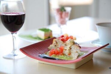 一冨士フードサービス株式会社 ※勤務地：27208_要害クラブ 一冨士フードサービス株式会社では、社員食堂や保育園、病院などでの食事を提供しています♪