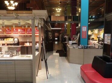 稼げて楽しい!
【うえあはうす 八潮南店】で新しい仲間を募集します♪
●22時以降は深夜時給1625円~
●友達との応募も歓迎