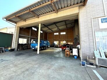 株式会社浜昭 整備部 軽自動車から大型車両まで、多種の車両を取り扱います！
車好きには魅力的な職場です◎
