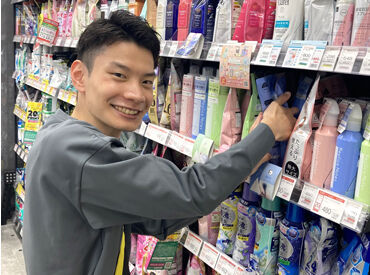 マツモトキヨシ・東大和市駅前店 お任せするのはレジでのお会計、品出しなど様々♪新人さんには少しずつできることを増やしてもらうので、安心してくださいね☆