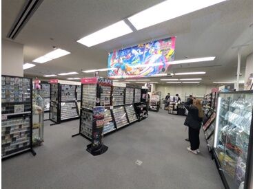 店内は広々とした快適空間！
趣味を活かして気持ちよく働けます◎