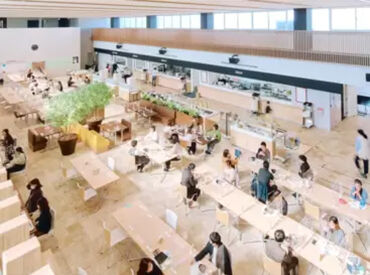 スタッフが安心して働けるように、オフィスはいつも綺麗に。基本的に残業もないので、プライベートも充実できると好評です！