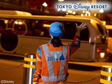 東京ディズニーリゾート®のキャストの一員として、
ゲストとの触れ合いに喜びを感じられるお仕事です！