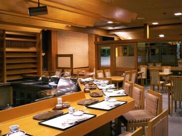 天婦羅 ほり川　ホテルニューオータニ店 落ち着いた店内◎コース料理が中心です。
お座席数は個室3室を含め、88席となります。