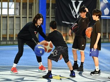 ライジングゼファーフクオカ株式会社 ＼ライジングゼファーフクオカの一員に／
コーチングの経験がなくてもOK♪
まずはサポート補助から始めます◎