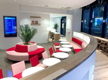 株式会社さくら観光 仙台営業所 現在は40代・50代のスタッフが
それぞれ1名ずつ活躍中！
お仕事内容はシンプルなので覚えやすい♪