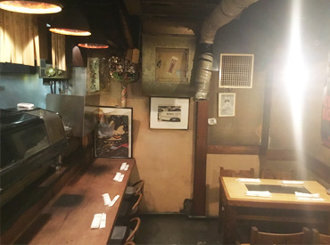 店内は木目調の落ち着いた雰囲気
ほっこり安心する空間です！