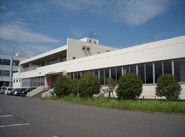 髪色自由♪
制服があるので、帽子に入れちゃえばOK!
私服が汚れる心配なし!