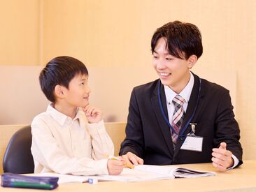 栄光の個別ビザビ 大宮校 一度に教える生徒は最大2人まで。未経験でも始めやすい個別指導です♪大学生～主婦層まで幅広く活躍中です！