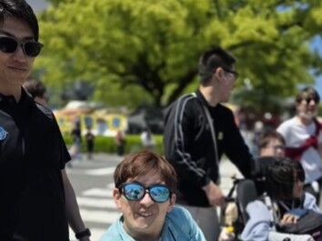 フリーターさん、Wワーカーさんも大歓迎！
男女比は半分ずつで、20～60代まで幅広い年代の方が
経験問わず働いています★
