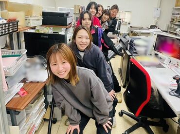 \働きやすい条件が勢ぞろい/
もちろん交通費も支給♪
髪色・髪型・ピアスなどオシャレも自由◎
無料駐車場も完備しています!